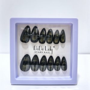 STICK ON NAILS