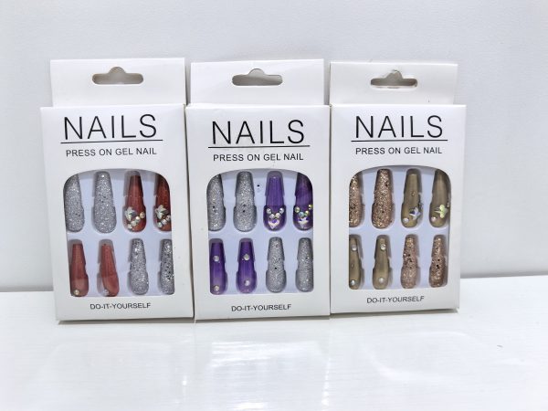 PRESS ON GEL NAILS