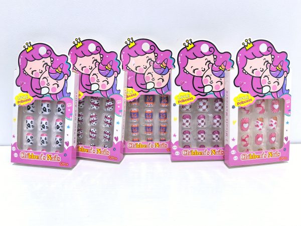 LIHLE PRIBCESS CHILDRENS NAILS
