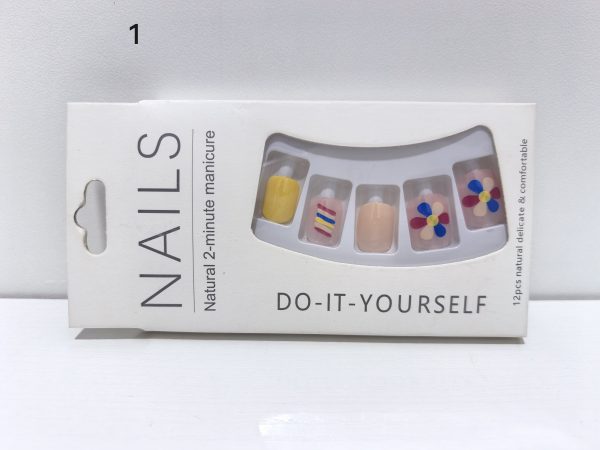 DELICATE AND COMFORTABLE NAILS 12 - Image 2