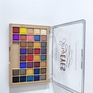 MERRYCOLOUR – 36 COLOURS EYESHADOW PALETTE