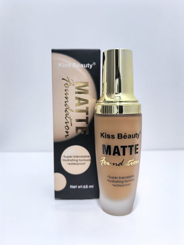 KISS BEAUTY - MATTE FOUNDATION  no3