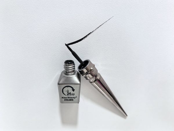 KISS BEAUTY LIQUID EYELINER