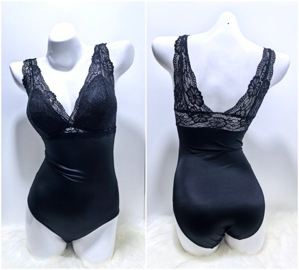 SEXY BLACK LINGERIE