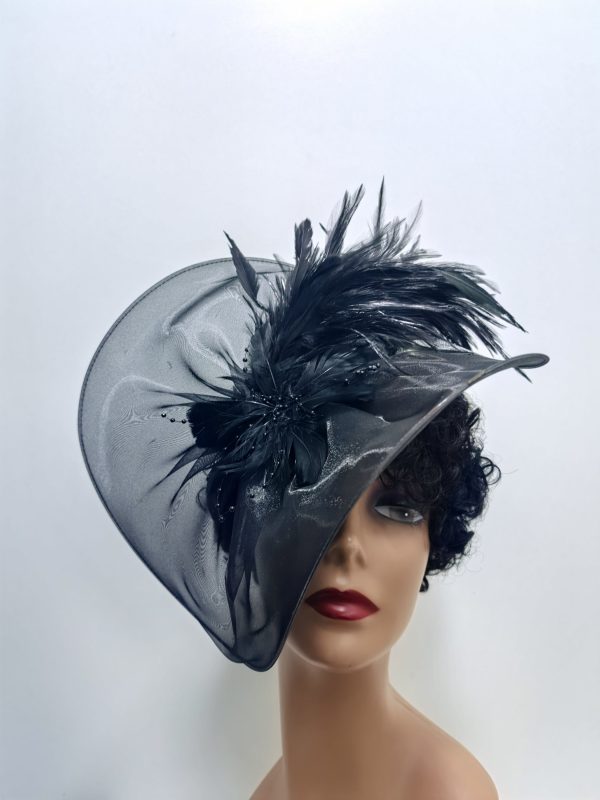 FASCINATOR HAT