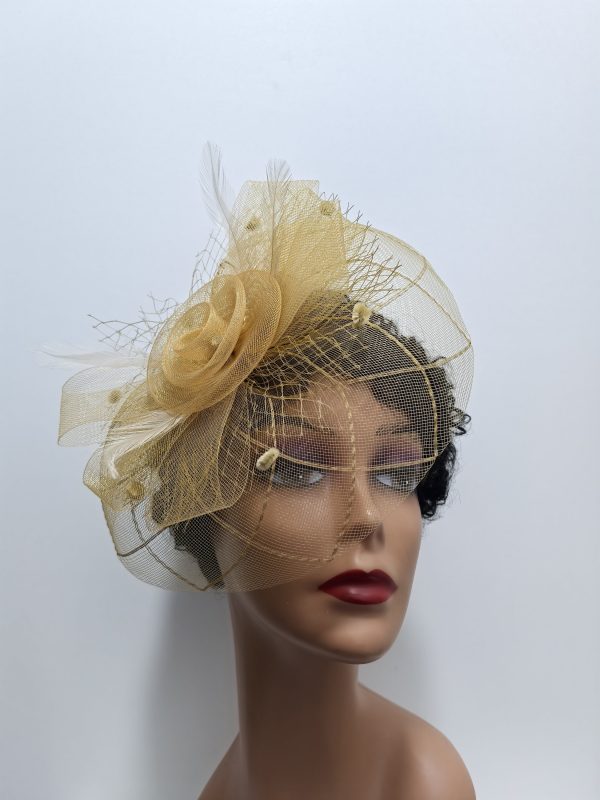 FASCINATOR HAT