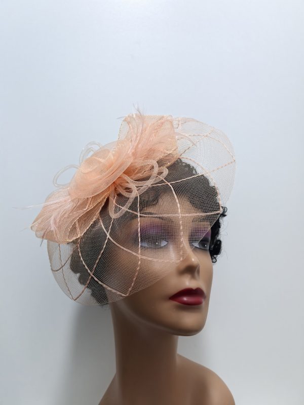 FASCINATOR HAT