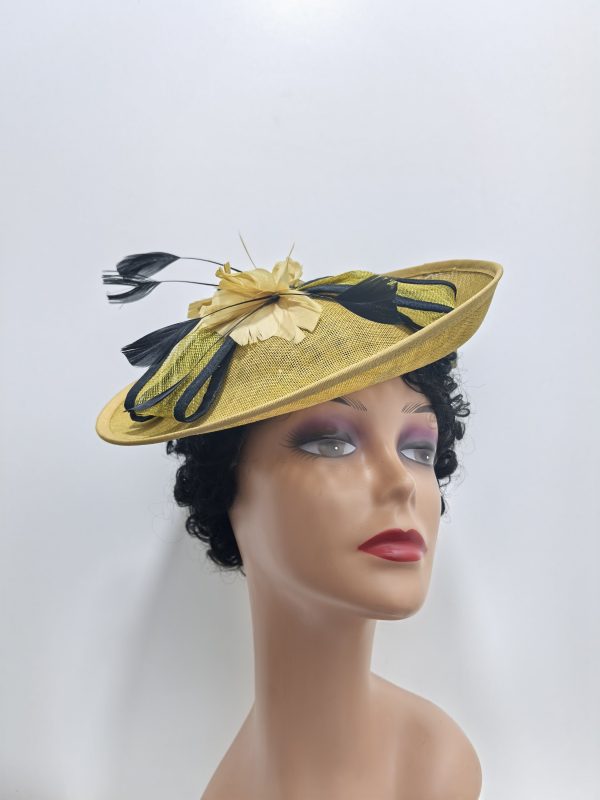 FASCINATOR HAT