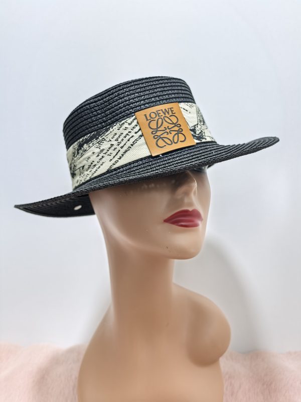FLAT-TOP STRAW HAT