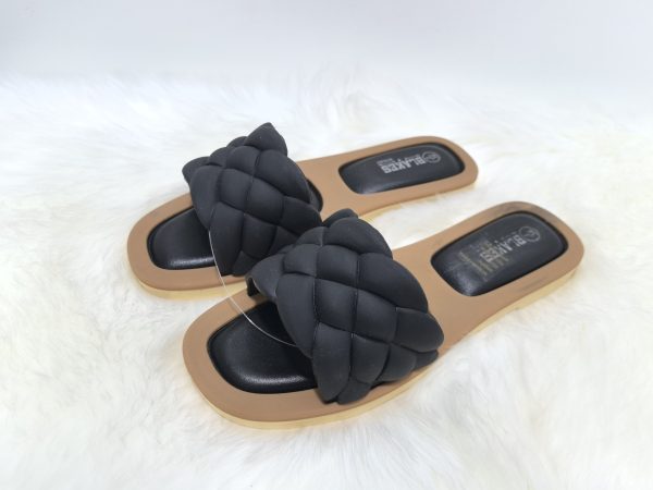 SIMPLE STYLE FLAT SANDALS